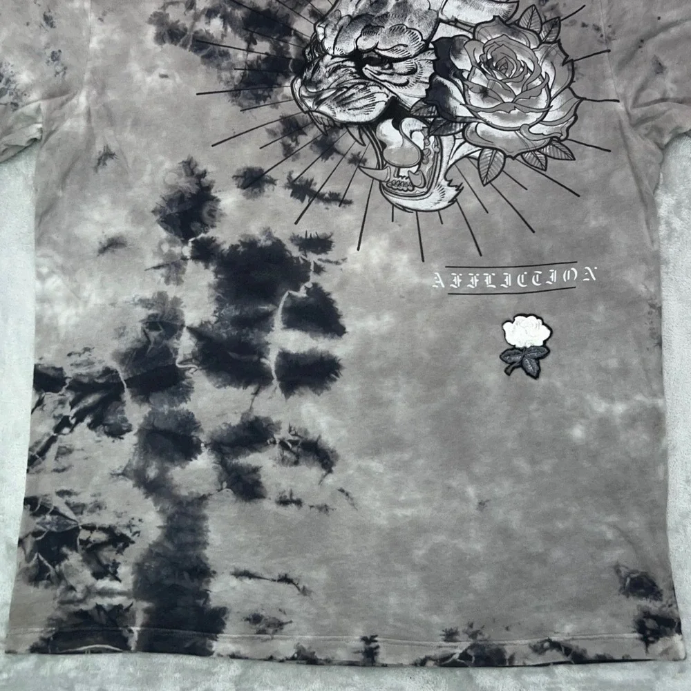 AFFLICTION Graphic T-Shirt Men's XL‎ Gray Tie Dye Panther Rose Y2K Biker MMA USA